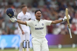 Jaiswal Aims to Shatter Gavaskar's 49-Year-Old Record in Edgbaston Test