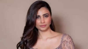Daisy Shah Exposes Toxic Relationship: Ex-Boyfriend's Insecurity Stemmed From Her Success in Bollywood