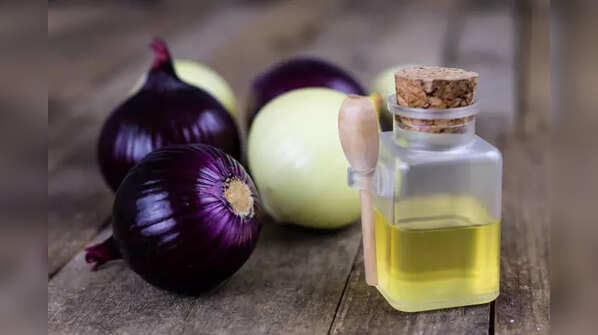 Onion juice to stimulate hair regrowth