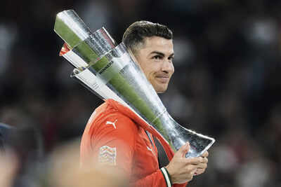 Cristiano Ronaldo signs contract extension with Al Nassr